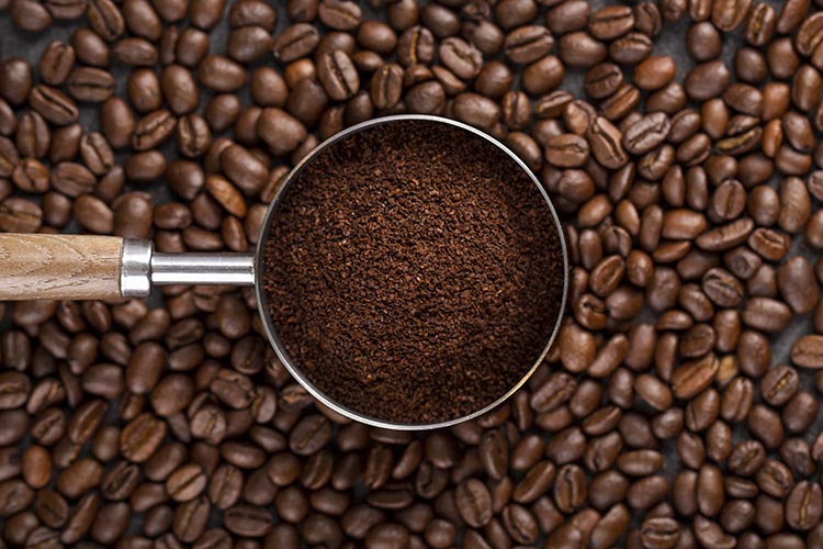 Cách tắm trắng tại nhà bằng bã cafe vừa đơn giản lại vừa hiệu quả