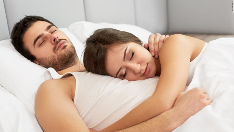 Bạn nên ngủ đủ 7 - 8 tiếng mỗi ngày