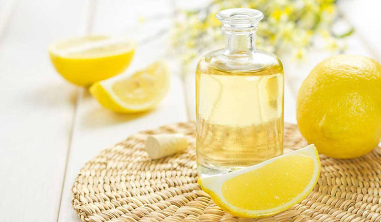 Giảm mụn đầu đen ở mũi bằng chanh